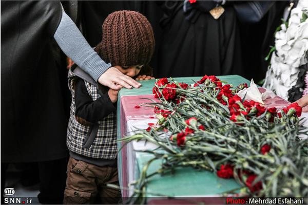 تشییع و تدفین شهید گمنام در کوی دانشگاه تهران 31