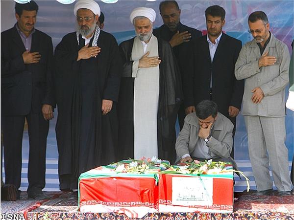 تشییع و خاکسپاری شهدای گمنام دانشگاه شاهد-12/7/89