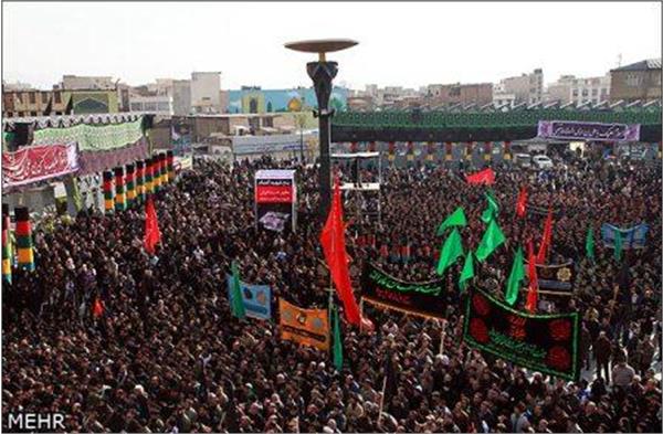 تشییع 5 شهید گمنام در میدان امام حسین(ع)