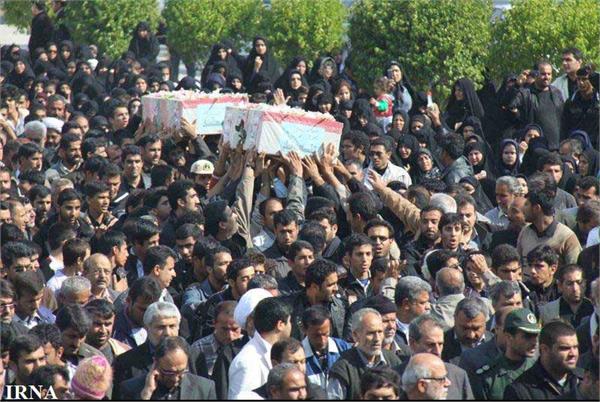 vتشییع و خاکسپاری دو شهید گمنام در بندر گناوه-بوشهر