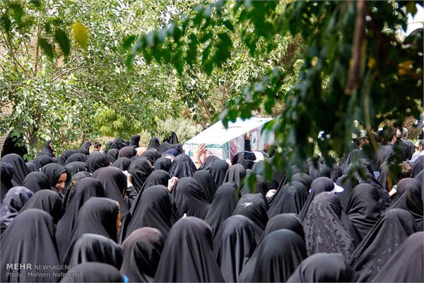 مراسم تشییع پیکر دو شهید دوران دفاع مقدس در بیرجند 5