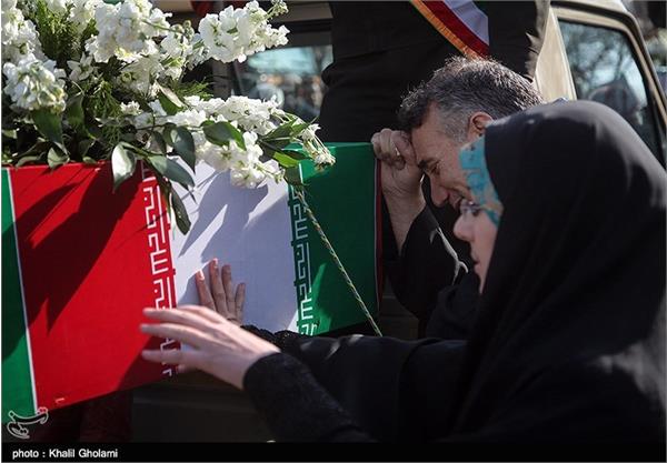 تشییع پیکر شهدای گمنام در تبریز 15