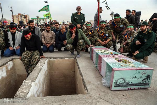 تشیع دو شهید گمنام سال های دفاع مقدس در شریفیه قزوین 16