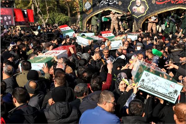 وداع با پیکرهای مطهر ۱۰۰ شهید گمنام تازه تفحص شده در معراج شهدا  3