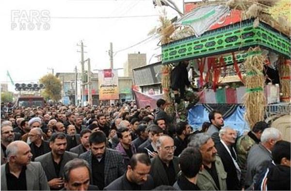 مراسم تشیییع پیکر دو شهید گمنام در شهر قدس