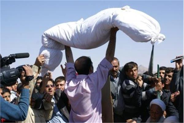 تشییع و خاکسپاری شهدا گمنام در دهاقان اصفهان