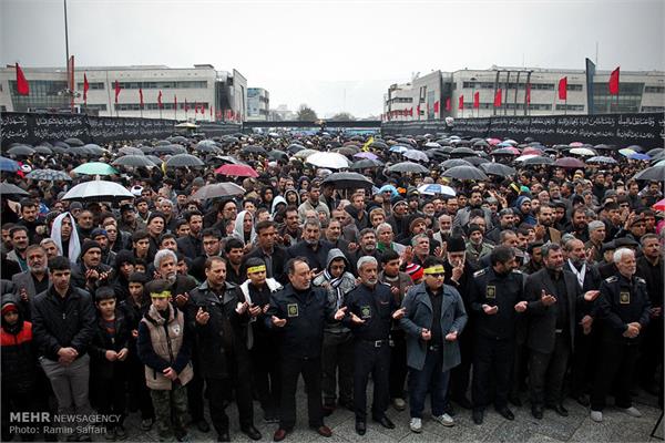 تشییع پیکر یازده شهید دفاع مقدس در مشهد 5