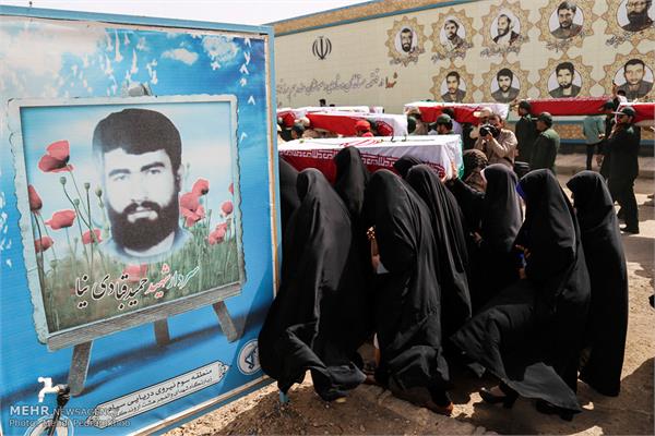 ورود پیکر ۱۳۵ شهید دوران دفاع مقدس از مرز آبی اروند 25