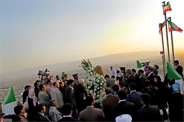 ادای احترام شهرداران کشورهای حاشیه جاده ابریشم