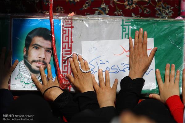 مراسم تشییع بیست شهید دوران دفاع مقدس در اصفهان 14