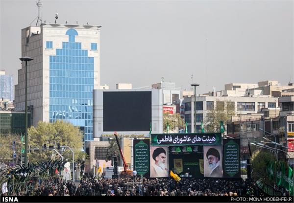 اجتماع عزاداران فاطمی و تشییع شهید گمنام در میدان هفت‌تیر