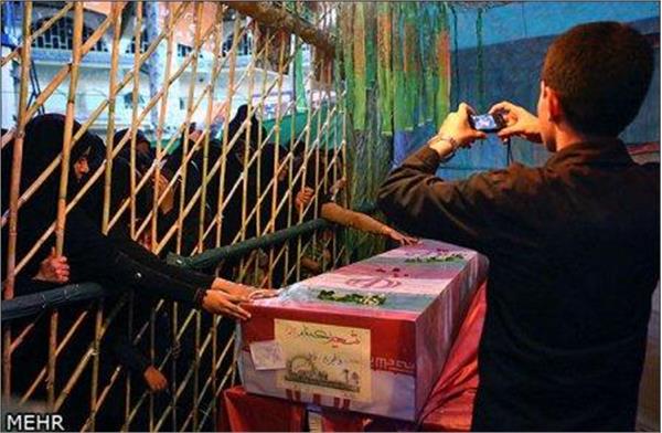 تشییع و خاکسپاری شهدای گمنام در اردکان یزد