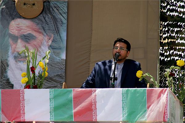 تشییع و خاکسپاری دو شهید گمنام در دانشگاه آزاد پرند 28