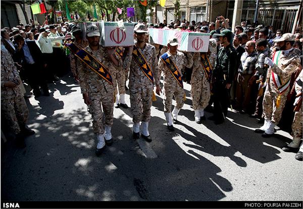 تشییع و خاکسپاری دو شهید گمنام در استان همدان 7