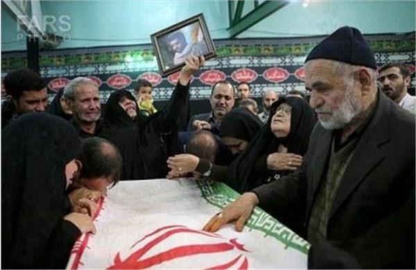 احراز هویت شهید محمد منتظری در معراج الشهدا با حضور خانواده شهید