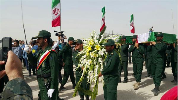 ورود پیکر مطهر ۵۵ شهید دفاع مقدس - شلمچه 26