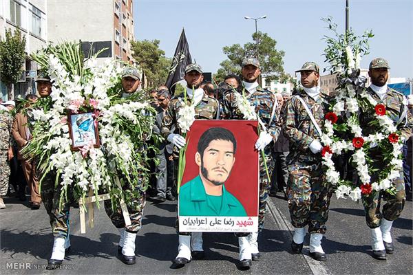 تشییع پیکر شهید رضا علی اعرابیان درسمنان 13