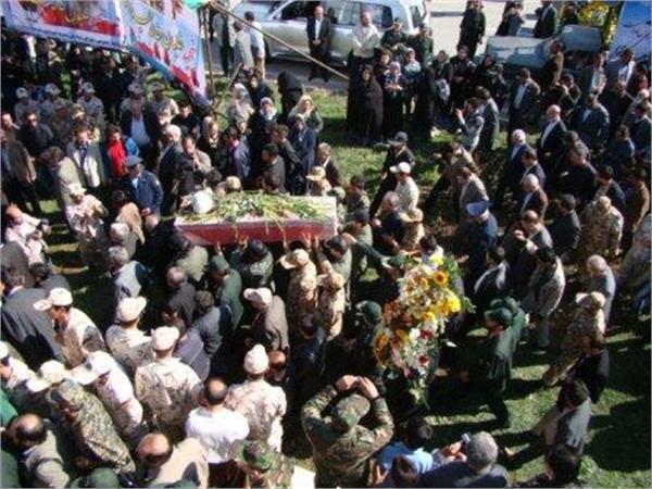تشییع پیکر مطهر سرلشکر خلبان شهید خالد حیدری در مهاباد
