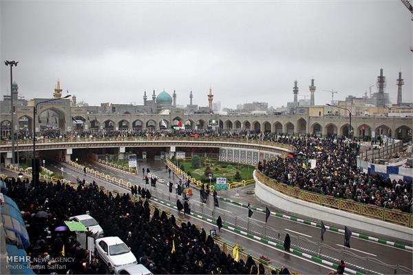 تشییع پیکر یازده شهید دفاع مقدس در مشهد 1