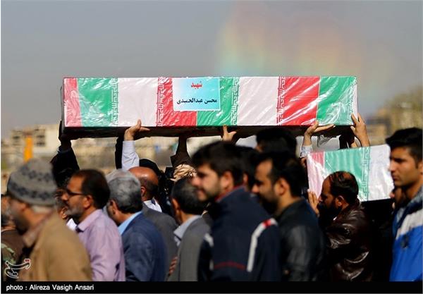 مراسم تشییع پیکر ۱۲ شهید دفاع مقدس - اصفهان 15