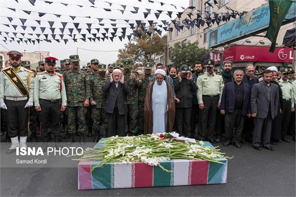 تشییع پیکر دو شهید تازه تفحص شده نیروی انتظامی 11