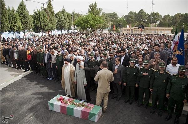 تشییع و خاکسپاری شهید گمنام در کرمانشاه 3