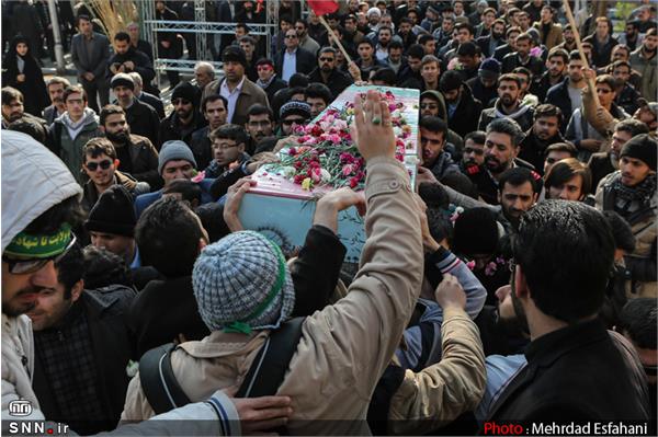 تشییع و تدفین شهید گمنام در کوی دانشگاه تهران 24