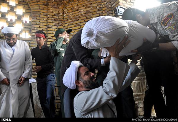 تشییع دو شهید گمنام در بیرجند 12