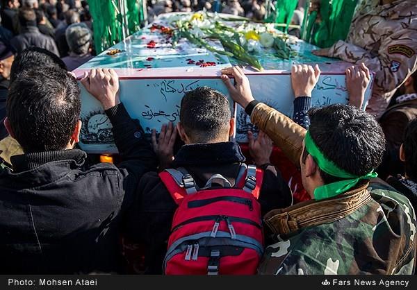 تشییع پیکر دو شهید گمنام در دانشکده فنی انقلاب اسلامی 19