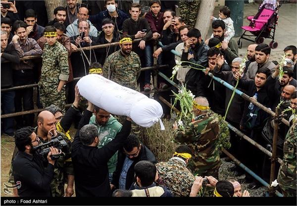 تشییع پیکر مطهر شهید گمنام در تهران 17