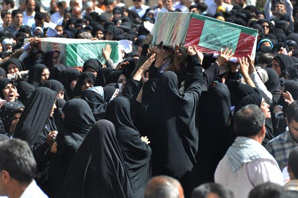 تشییع شهدای در شاه چراغ