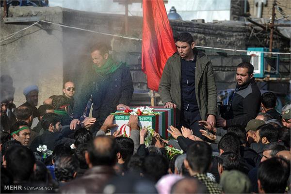 تشییع پیکر دوشهید گمنام دفاع مقدس در محمد شهر کرج 2