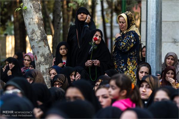 مراسم تشییع پیکر سه شهید گمنام دفاع مقدس در تهران 11