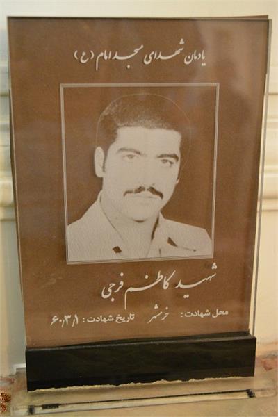 اولین دیدار خانواده شهید فرجی نوازانی با فرزند شهیدشان بعد از 33 سال 6