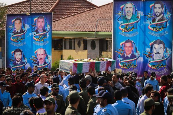 مراسم تشییع پیکر دو شهید گمنام در شهرک آسمان 13