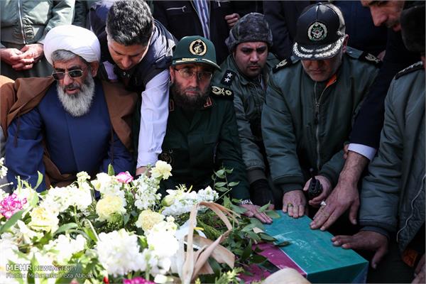 مراسم تشییع پیکر ۲ شهید گمنام در پایگاه هوایی شهید لشگری 13