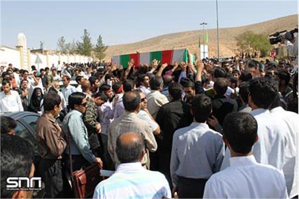 تشییع و خاکسپاری شهدای گمنام دانشگاه آزاد شیراز_11/7/89