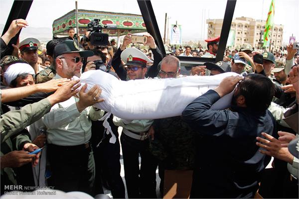 مراسم تشییع پیکر دو شهید دوران دفاع مقدس در بیرجند 14