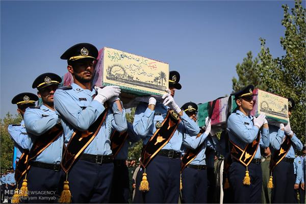 مراسم تشییع پیکر دو شهید گمنام در شهرک آسمان 6