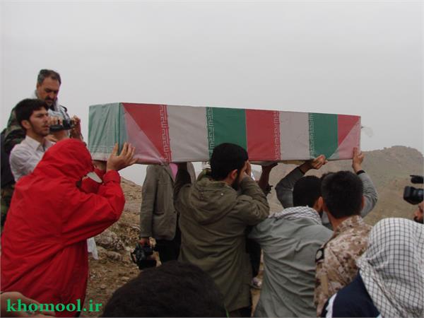 تشییع و خاکسپاری شهدای گمنام در ارتفاعات بازی دراز