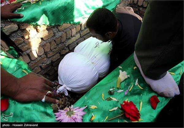 تشییع دو شهید گمنام در محله خراسان تهران 4