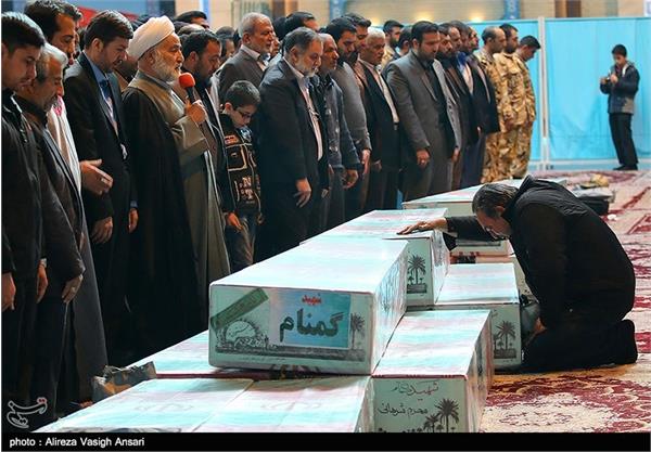 مراسم تشییع پیکر ۱۲ شهید دفاع مقدس - اصفهان 12