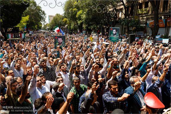 مراسم تشییع پیکر چهار شهید گمنام دفاع مقدس در تبریز 19