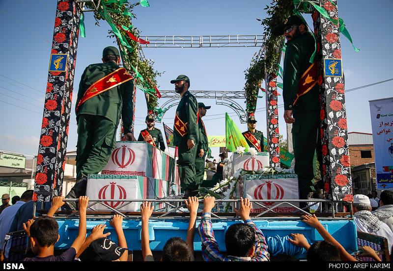 تشییع پیکر سیزده شهید غواص در ترکمن صحرا(گلستان) 9