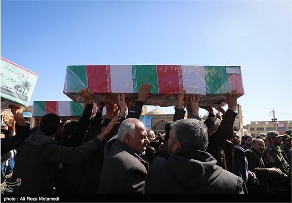 مراسم تشییع پیکر هفت شهید گمنام در شهرکرد 7