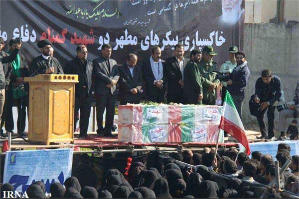 تشییع و خاکسپاری دو شهید گمنام در بندر گناوه-بوشهر