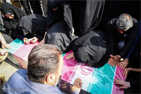 ورود پیکر ۱۸ شهید گمنام دفاع مقدس از طریق فرودگاه اهواز 16