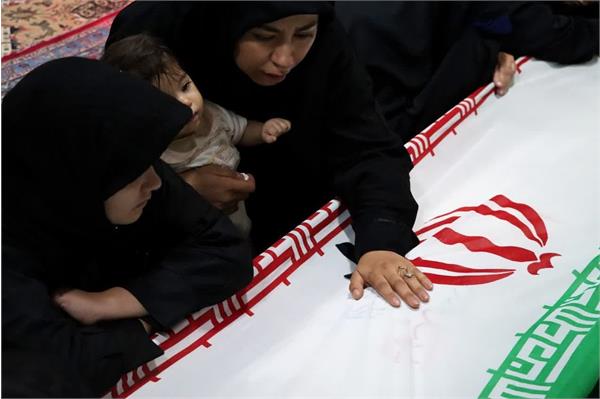 وداع با پیکر مطهر شهیدالقدس میلاد بیدی - 12 مرداد 1403 3