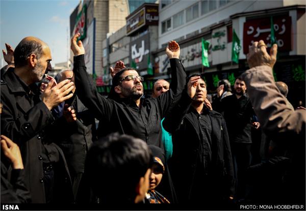 اجتماع عزاداران فاطمی و تشییع شهید گمنام در میدان هفت‌تیر