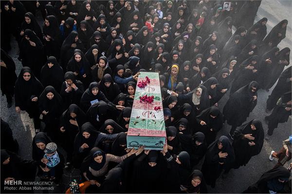 مراسم تشییع و تدفین دو شهید گمنام در لامرد 13